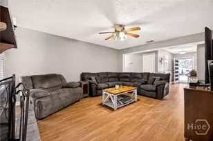 1121 Madrid Ave, Savannah, GA 31406 - Photo 11