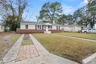 325 Manor Dr, Savannah, GA 31404 - Photo 1