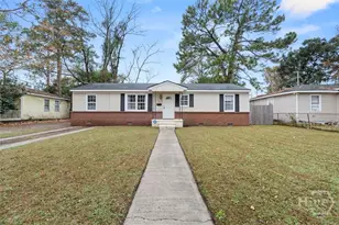 325 Manor Dr, Savannah, GA 31404 - Photo 19