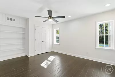 9 Brewster Street, Savannah, GA 31419 - Photo 17
