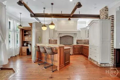 1014 Abercorn Street, Savannah, GA 31401 - Photo 3
