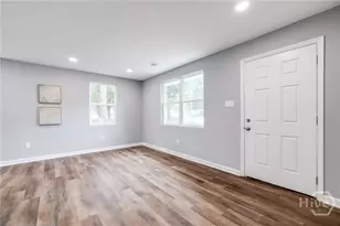 506 E Montgomery Cross Rd, Savannah, GA 31406 - Photo 5