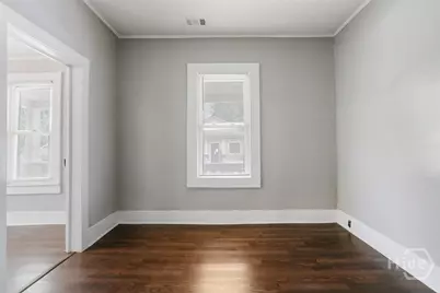 1023 W 37th Street, Savannah, GA 31415 - Photo 9