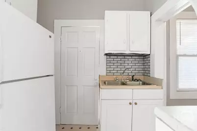 1023 W 37th Street, Savannah, GA 31415 - Photo 31