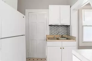 1023 W 37th St, Savannah, GA 31415 - Photo 31