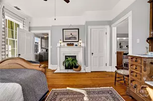 15 E Jones St, Savannah, GA 31401 - Photo 17