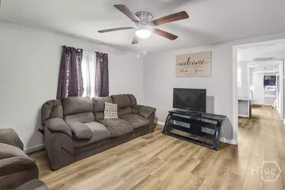 1212 E 70th Street, Savannah, GA 31404 - Photo 5