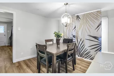 1212 E 70th Street, Savannah, GA 31404 - Photo 9