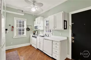 501 E Charlton St, Savannah, GA 31401 - Photo 5