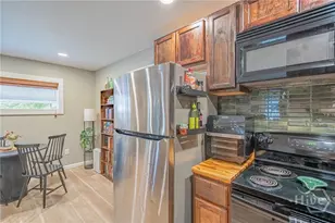 1919 E 51st St, Savannah, GA 31404 - Photo 15
