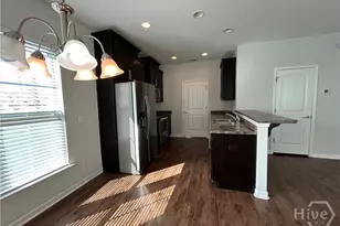 79 Crystal Lake Dr, Savannah, GA 31407 - Photo 7