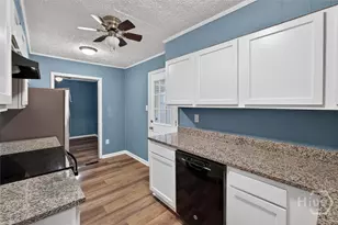 1919 Greenwood St, Savannah, GA 31404 - Photo 13