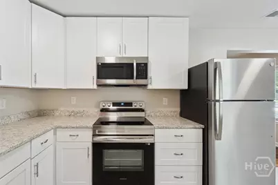 1313 E 55th Street, Savannah, GA 31404 - Photo 11