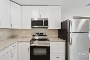 1313 E 55th St, Savannah, GA 31404 - Photo 11