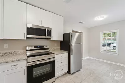 1313 E 55th Street, Savannah, GA 31404 - Photo 9