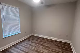 1005 Stark Ave, Savannah, GA 31405 - Photo 11