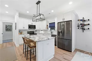 806 E 35th St, Savannah, GA 31401 - Photo 13