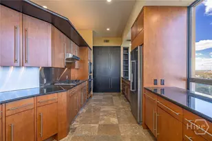 300 Bull St, Savannah, GA 31401 - Photo 33