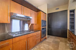 300 Bull St, Savannah, GA 31401 - Photo 29