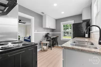 2141 New York Avenue #A, Savannah, GA 31404 - Photo 9