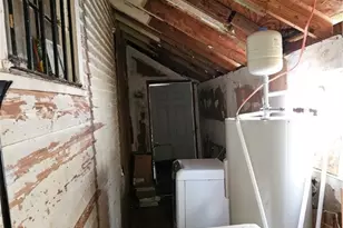 645 E 40th St, Savannah, GA 31401 - Photo 35