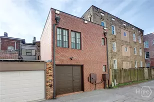 220 E State St, Savannah, GA 31401 - Photo 5