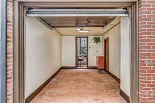 220 E State St, Savannah, GA 31401 - Photo 9
