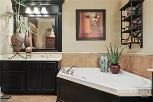 44 Chaucer St, Savannah, GA 31410 - Photo 17