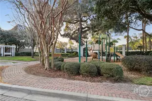 44 Chaucer St, Savannah, GA 31410 - Photo 39