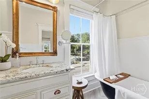 321 W 39th St, Savannah, GA 31401 - Photo 45