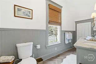 321 W 39th St, Savannah, GA 31401 - Photo 17