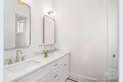 218 W 43rd Street, Savannah, GA 31401 - Photo 13