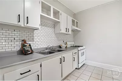 647 E 37th Street, Savannah, GA 31401 - Photo 19