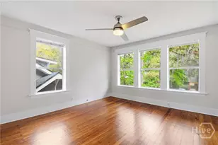 647 E 37th St, Savannah, GA 31401 - Photo 27