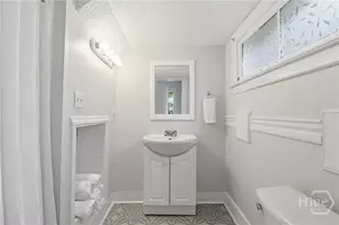 647 E 37th St, Savannah, GA 31401 - Photo 25