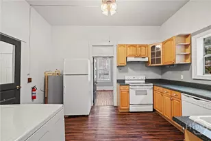 723 E Henry St, Savannah, GA 31401 - Photo 9