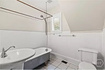 723 E Henry Street, Savannah, GA 31401 - Photo 11