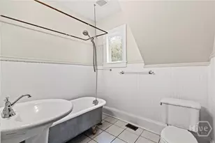 723 E Henry St, Savannah, GA 31401 - Photo 11