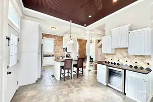 835 E Duffy St, Savannah, GA 31401 - Photo 9