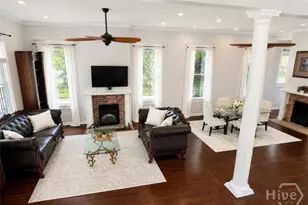 835 E Duffy St, Savannah, GA 31401 - Photo 9