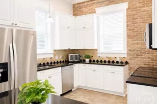 835 E Duffy St, Savannah, GA 31401 - Photo 17