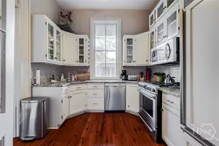 118 E Gaston St, Savannah, GA 31401 - Photo 11