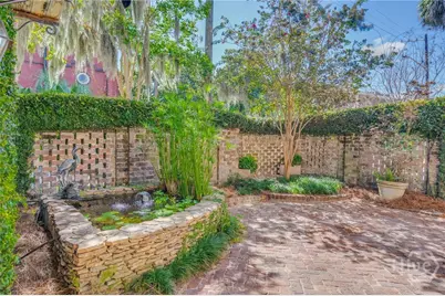 224 E Gordon Street, Savannah, GA 31401 - Photo 9