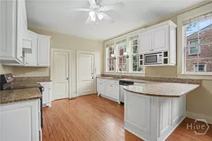 25 Washington Ave, Savannah, GA 31405 - Photo 11