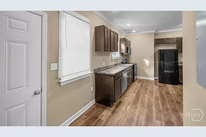 823 W 39th Street, Savannah, GA 31415 - Photo 35