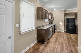 823 W 39th St, Savannah, GA 31415 - Photo 35