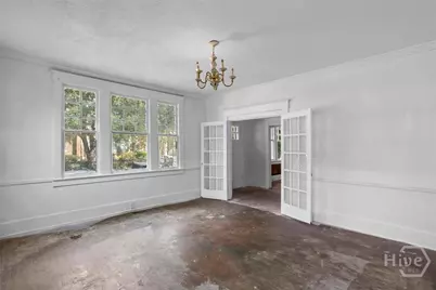 221 E 49th Street, Savannah, GA 31405 - Photo 7