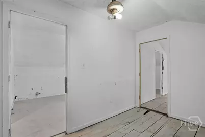 221 E 49th Street, Savannah, GA 31405 - Photo 23