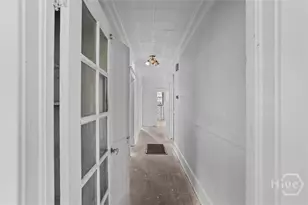 221 E 49th St, Savannah, GA 31405 - Photo 9