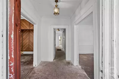 221 E 49th Street, Savannah, GA 31405 - Photo 3